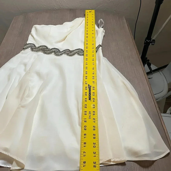 Women’s Minuet Dress Size Small - Picture 6 of 8